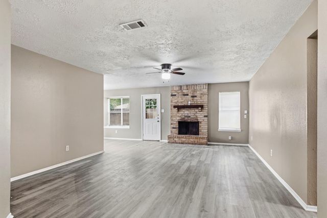 4550 Chestergate Drive, Spring, TX 77373