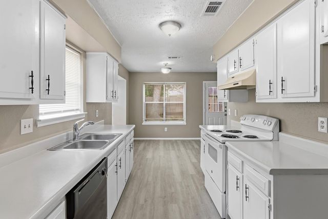 4550 Chestergate Drive, Spring, TX 77373