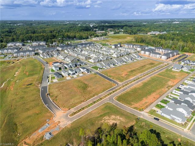 1640 Cross Village Avenue, Kernersville, NC 27284