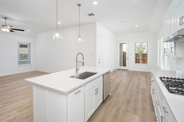 1733 Sugar Maple Mews, Celina, TX 75009