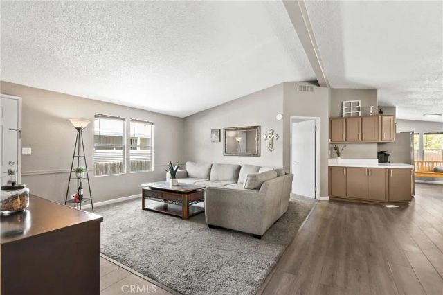 4901 Green River 303, Corona, CA 92880