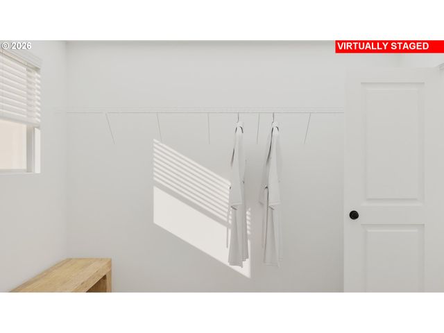 3301 Quail Ave, Woodburn, OR 97071