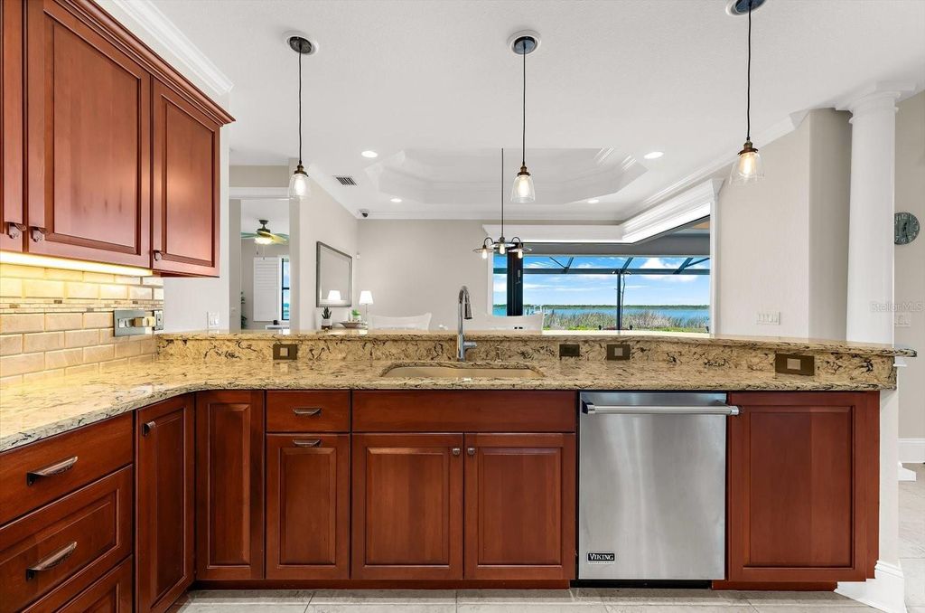 Image 11 of property listing at 9614 SHELBURNE CIRCLE, Port Charlotte, FL 33981