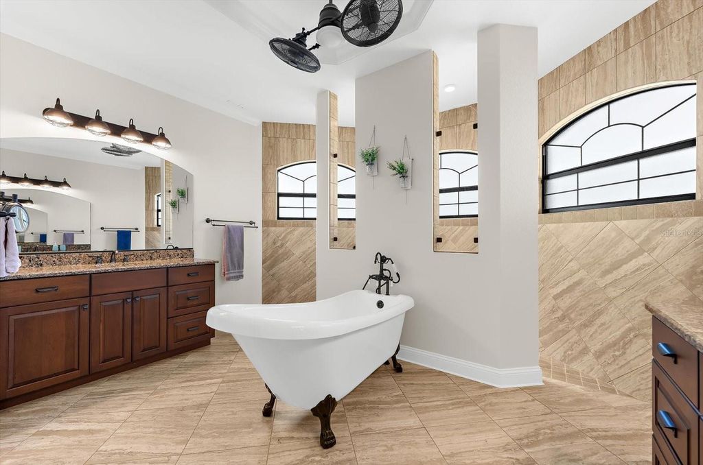 Image 27 of property listing at 9614 SHELBURNE CIRCLE, Port Charlotte, FL 33981