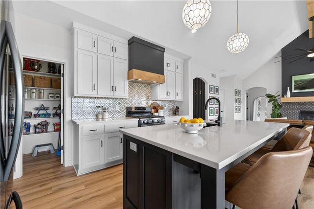 18702 Theden Street, Spring Hill, KS 66083