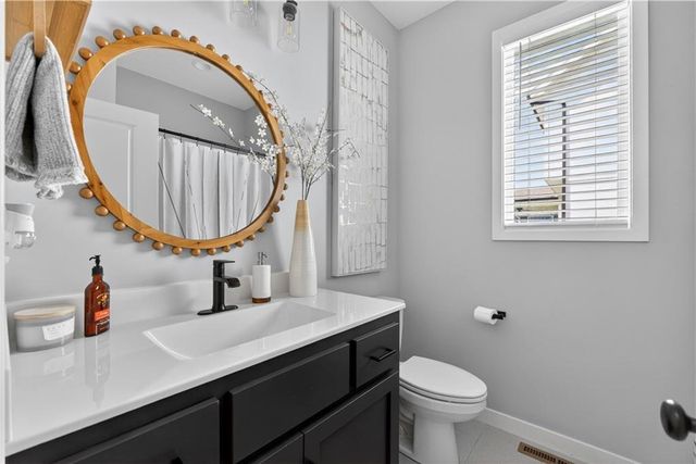 18702 Theden Street, Spring Hill, KS 66083