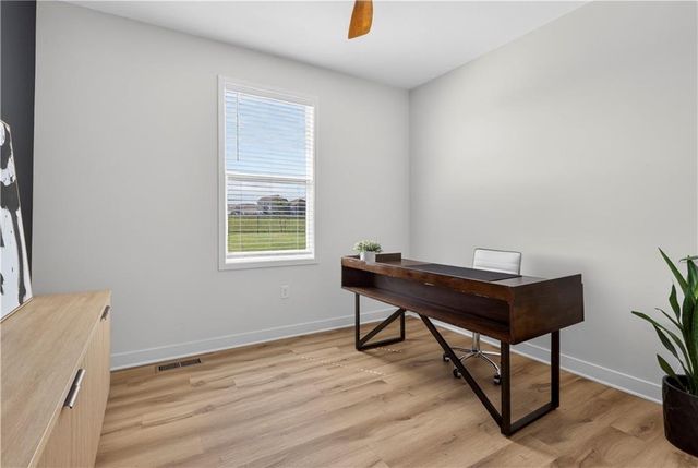 18702 Theden Street, Spring Hill, KS 66083