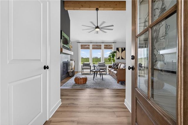 18702 Theden Street, Spring Hill, KS 66083