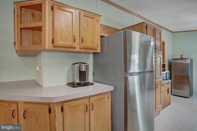30 SPRING DR, Shippensburg, PA 17257