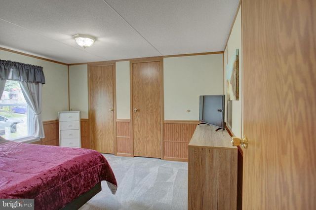 30 SPRING DR, Shippensburg, PA 17257