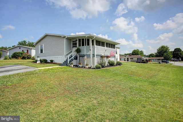 30 SPRING DR, Shippensburg, PA 17257