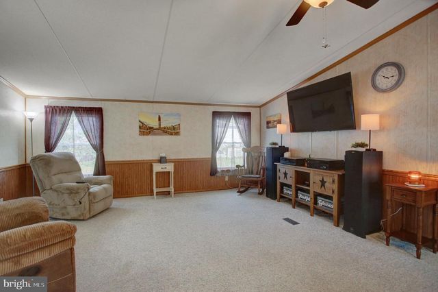 30 SPRING DR, Shippensburg, PA 17257