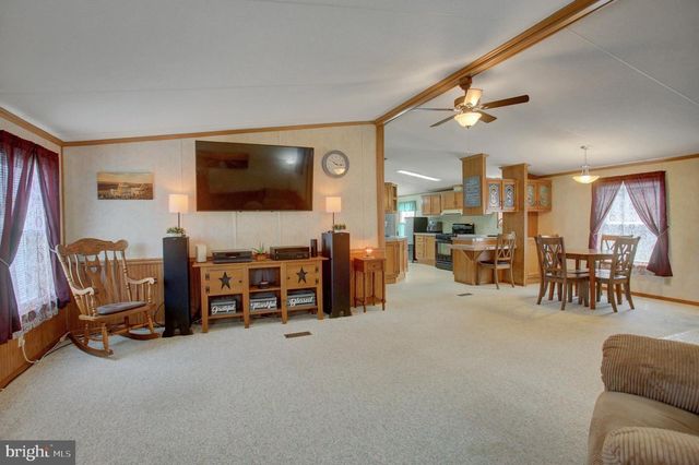 30 SPRING DR, Shippensburg, PA 17257