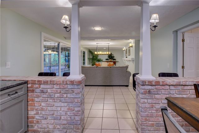 181 Heritage Drive, Warwick, RI 02818