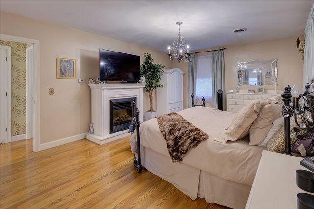 181 Heritage Drive, Warwick, RI 02818