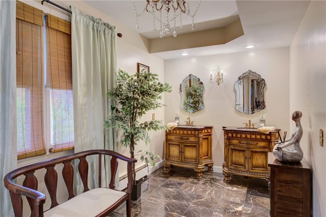 181 Heritage Drive, Warwick, RI 02818