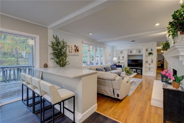 181 Heritage Drive, Warwick, RI 02818