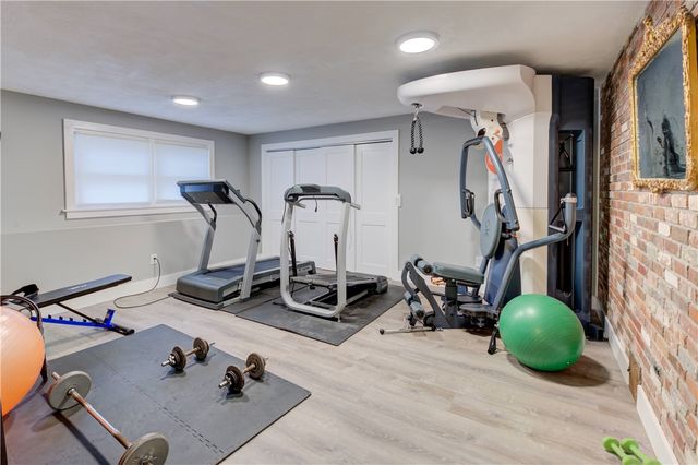 181 Heritage Drive, Warwick, RI 02818