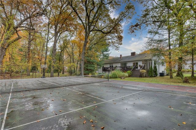 181 Heritage Drive, Warwick, RI 02818