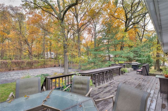 181 Heritage Drive, Warwick, RI 02818