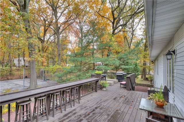 181 Heritage Drive, Warwick, RI 02818