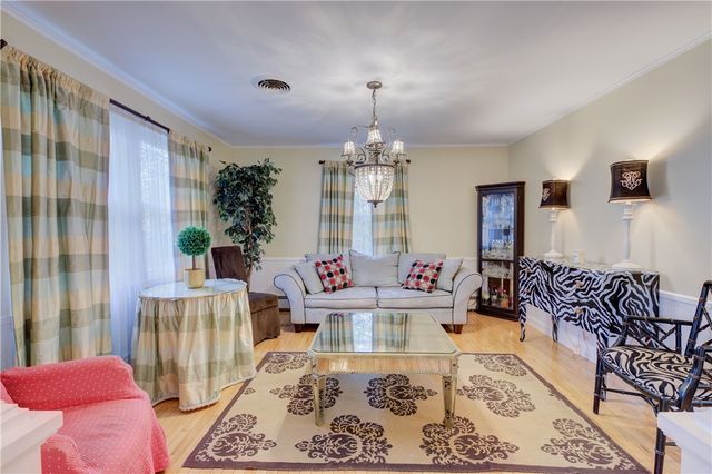 181 Heritage Drive, Warwick, RI 02818