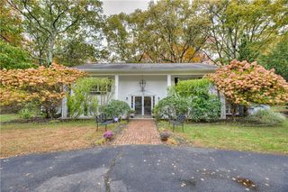 181 Heritage Drive, Warwick, RI 02818