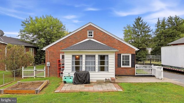 427 WOODBURY AVE, Martinsburg, WV 25404