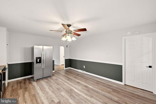 427 WOODBURY AVE, Martinsburg, WV 25404
