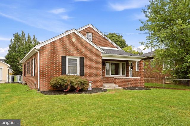 427 WOODBURY AVE, Martinsburg, WV 25404