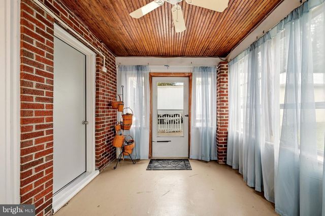 427 WOODBURY AVE, Martinsburg, WV 25404