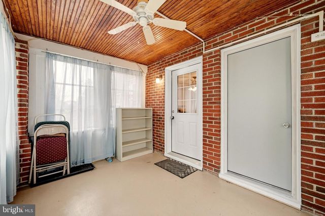 427 WOODBURY AVE, Martinsburg, WV 25404