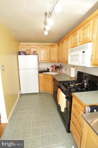 414 RIVELY AVE, Collingdale, PA 19023