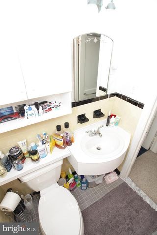 414 RIVELY AVE, Collingdale, PA 19023