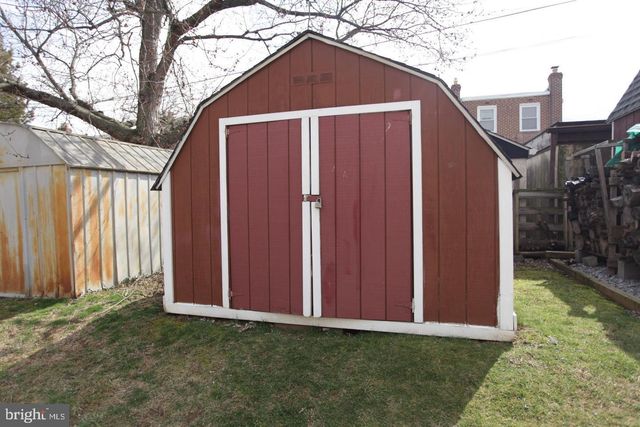 414 RIVELY AVE, Collingdale, PA 19023