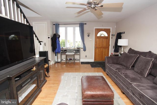 414 RIVELY AVE, Collingdale, PA 19023