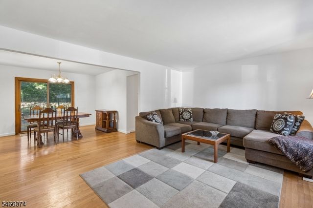 147 Kingston Rd, Parsippany-troy Hills Twp., NJ 07054