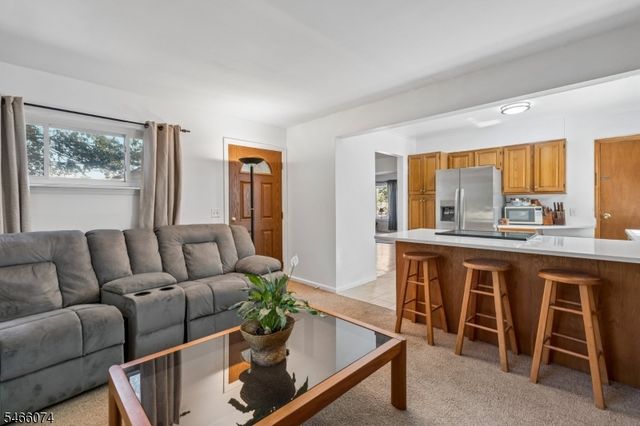 147 Kingston Rd, Parsippany-troy Hills Twp., NJ 07054
