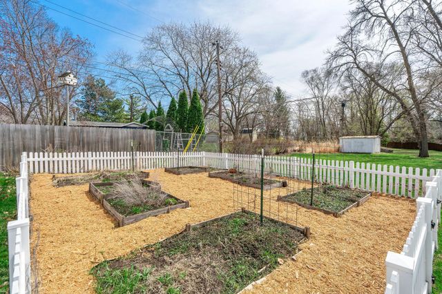 10631 Xavier Avenue S, Bloomington, MN 55437