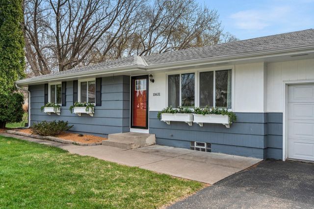 10631 Xavier Avenue S, Bloomington, MN 55437