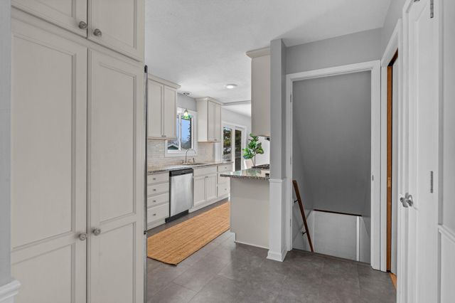 10631 Xavier Avenue S, Bloomington, MN 55437