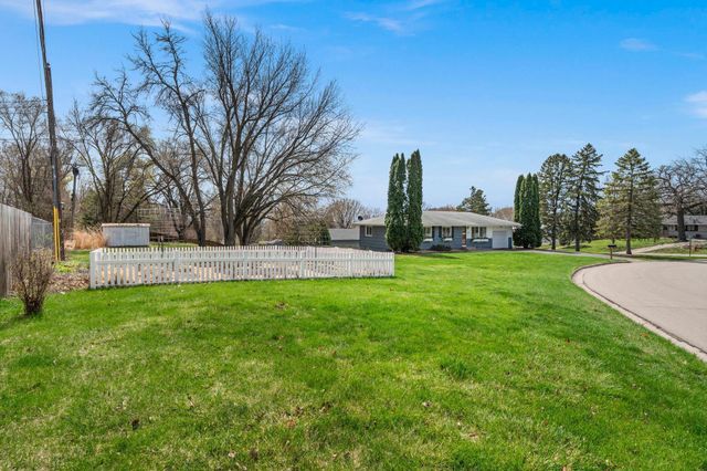 10631 Xavier Avenue S, Bloomington, MN 55437