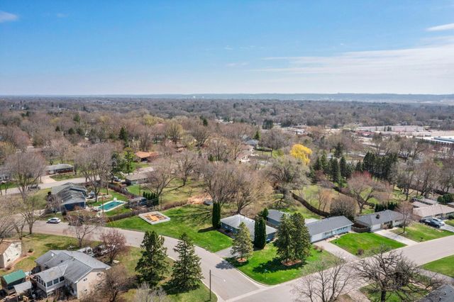 10631 Xavier Avenue S, Bloomington, MN 55437