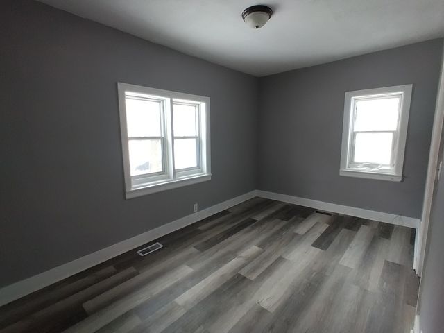 303 Rathburn, Hwrdctyvlg-rynldstwp, MI 49329