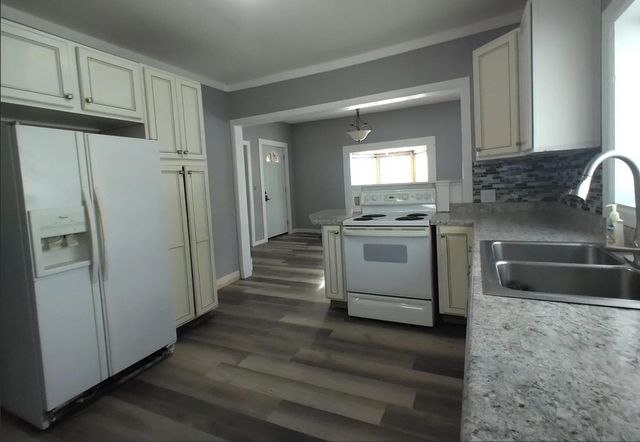 303 Rathburn, Hwrdctyvlg-rynldstwp, MI 49329