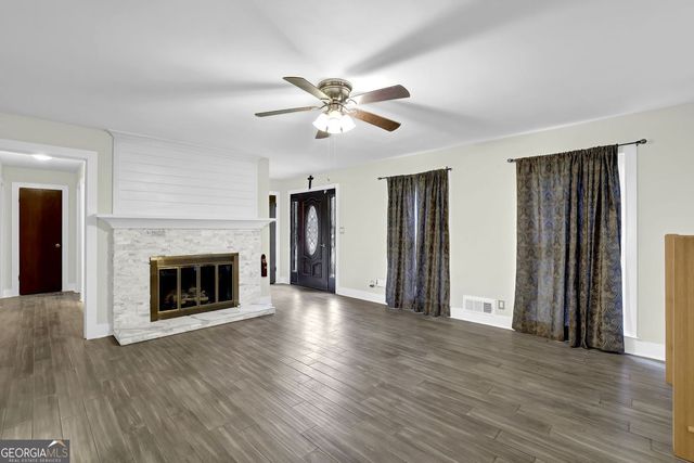 2683 Ashworth Circle SW, Snellville, GA 30078