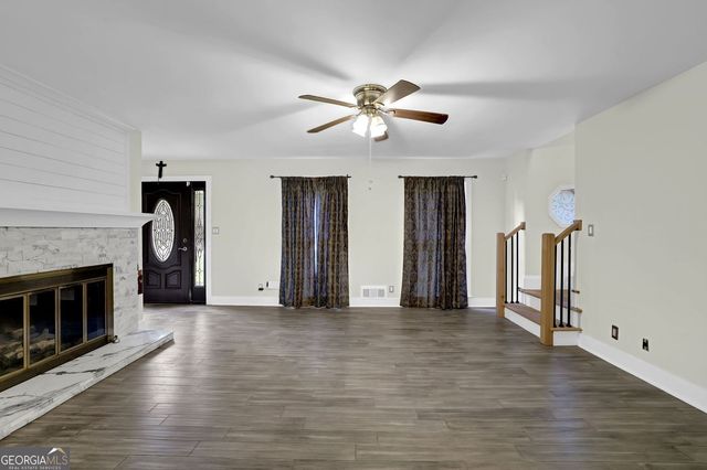 2683 Ashworth Circle SW, Snellville, GA 30078