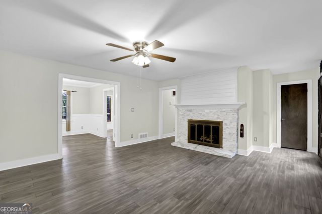 2683 Ashworth Circle SW, Snellville, GA 30078