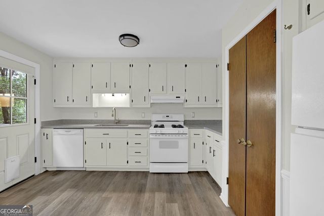 2683 Ashworth Circle SW, Snellville, GA 30078