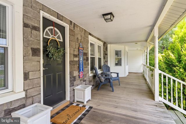 400 MONMOUTH ST, Hightstown, NJ 08520